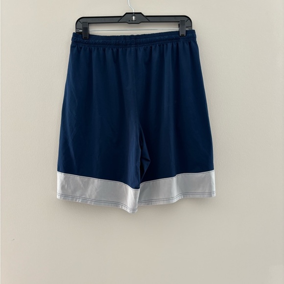 Men’s Under Armour Athletic shorts - Picture 2 of 2
